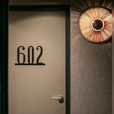 Hotel La Planque Parigi